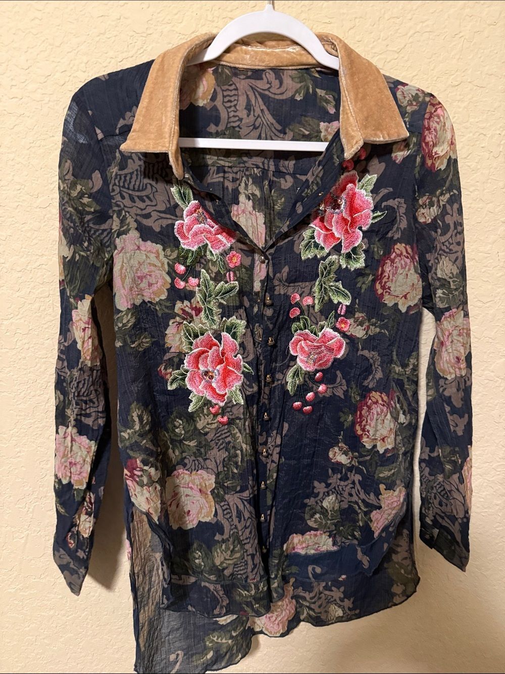 Aratta Navy Floral Sheer Button-Front Blouse with Velvet Collar size m 20" p2p